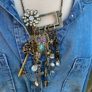 Stunning vintage inspired necklace